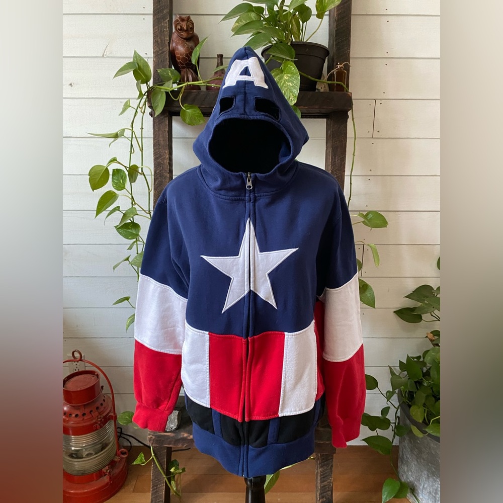 Marvel: Captain America Avenger Zip Up Hoodie Sweatshirt - Picture 13 of 17